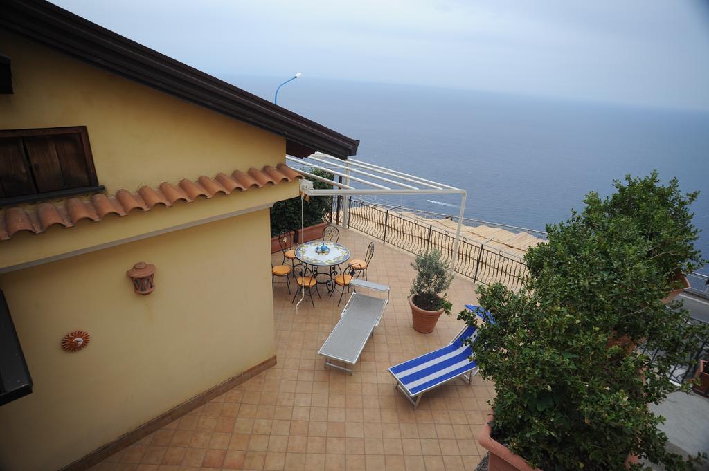 Bed and Breakfast La Mela Blu Фуроре Экстерьер фото