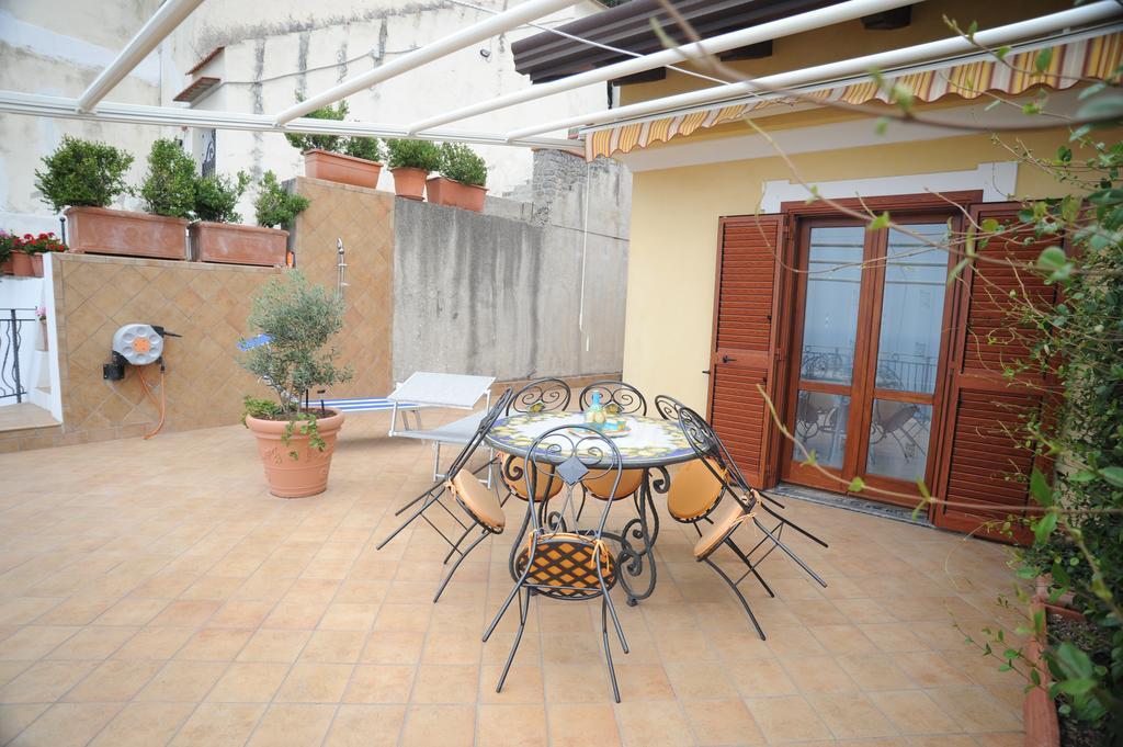 Bed and Breakfast La Mela Blu Фуроре Экстерьер фото