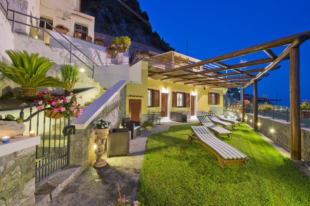 Bed and Breakfast La Mela Blu Фуроре Экстерьер фото